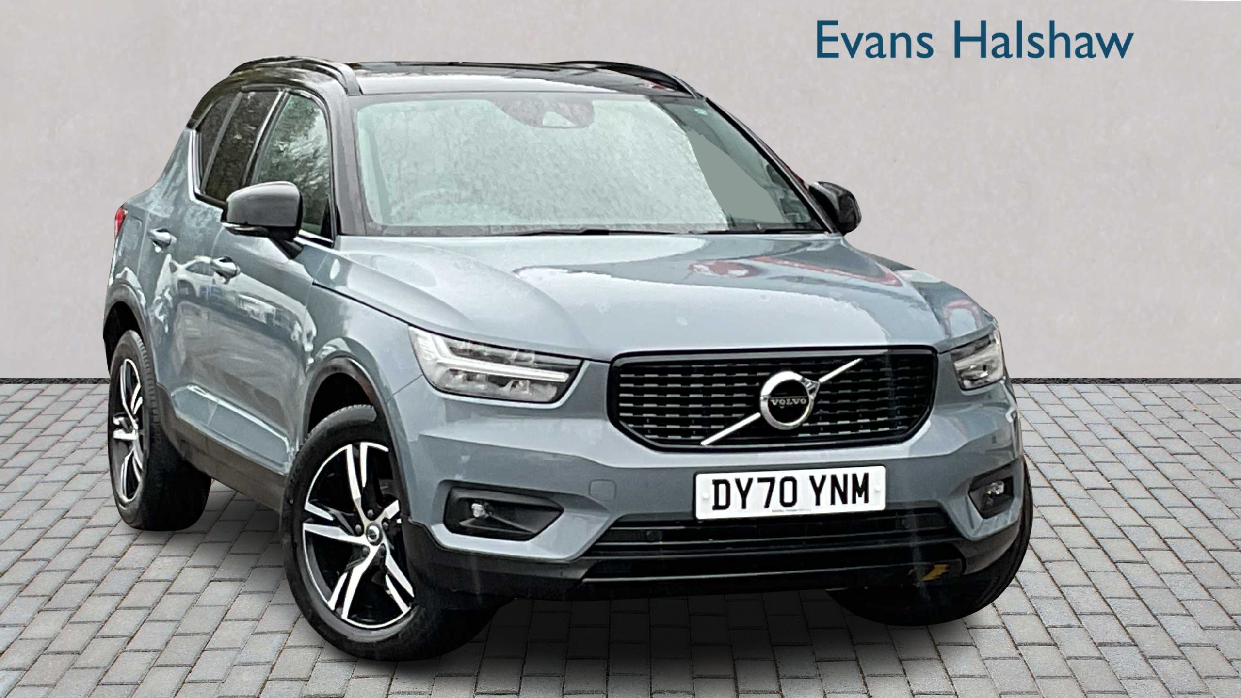 Main listing image - Volvo XC40