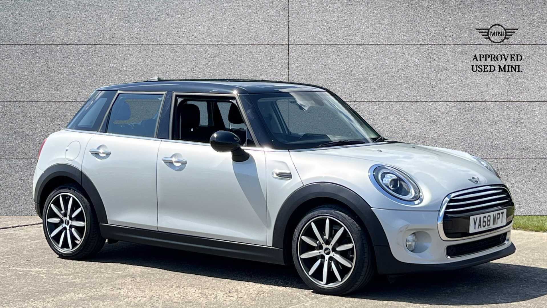 Main listing image - MINI Hatchback 5dr