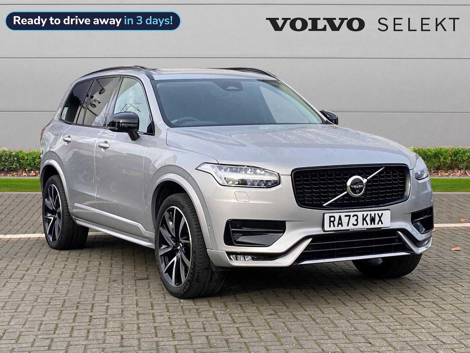 Main listing image - Volvo XC90