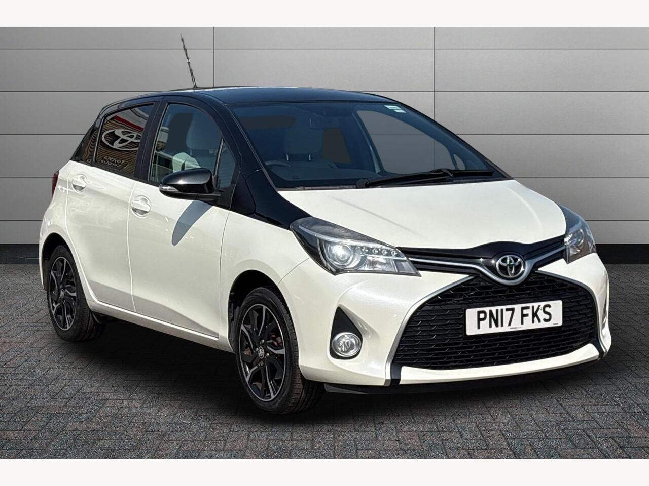Main listing image - Toyota Yaris
