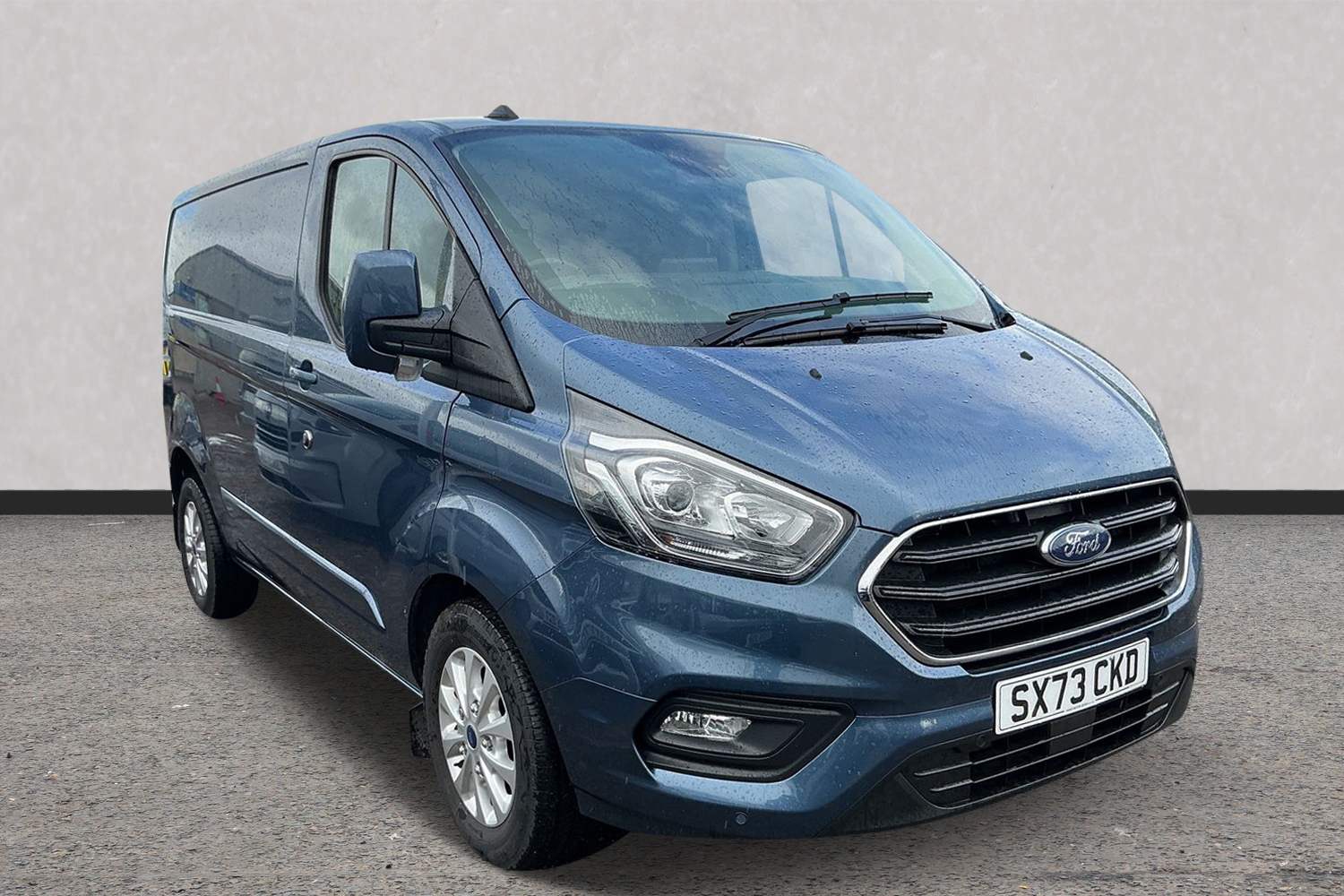 Main listing image - Ford Transit Custom