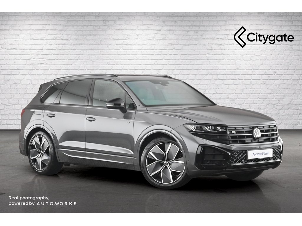 Main listing image - Volkswagen Touareg