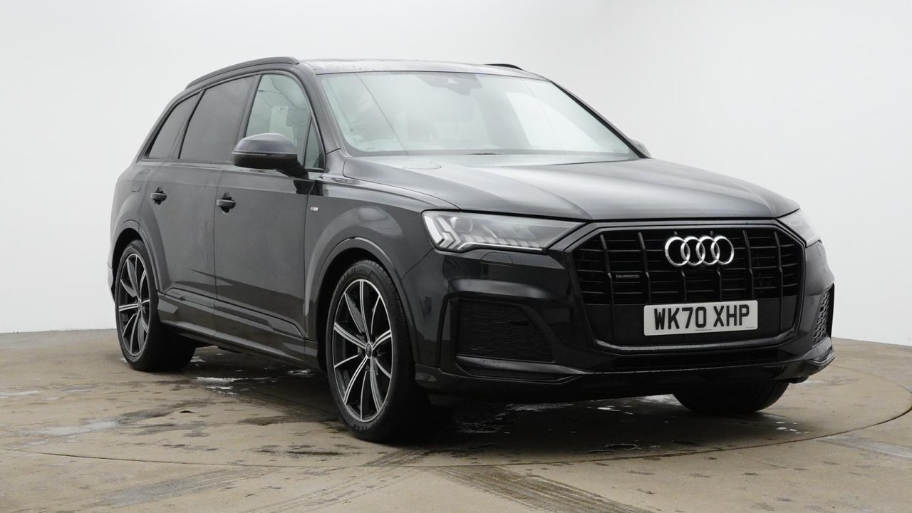 Main listing image - Audi Q7