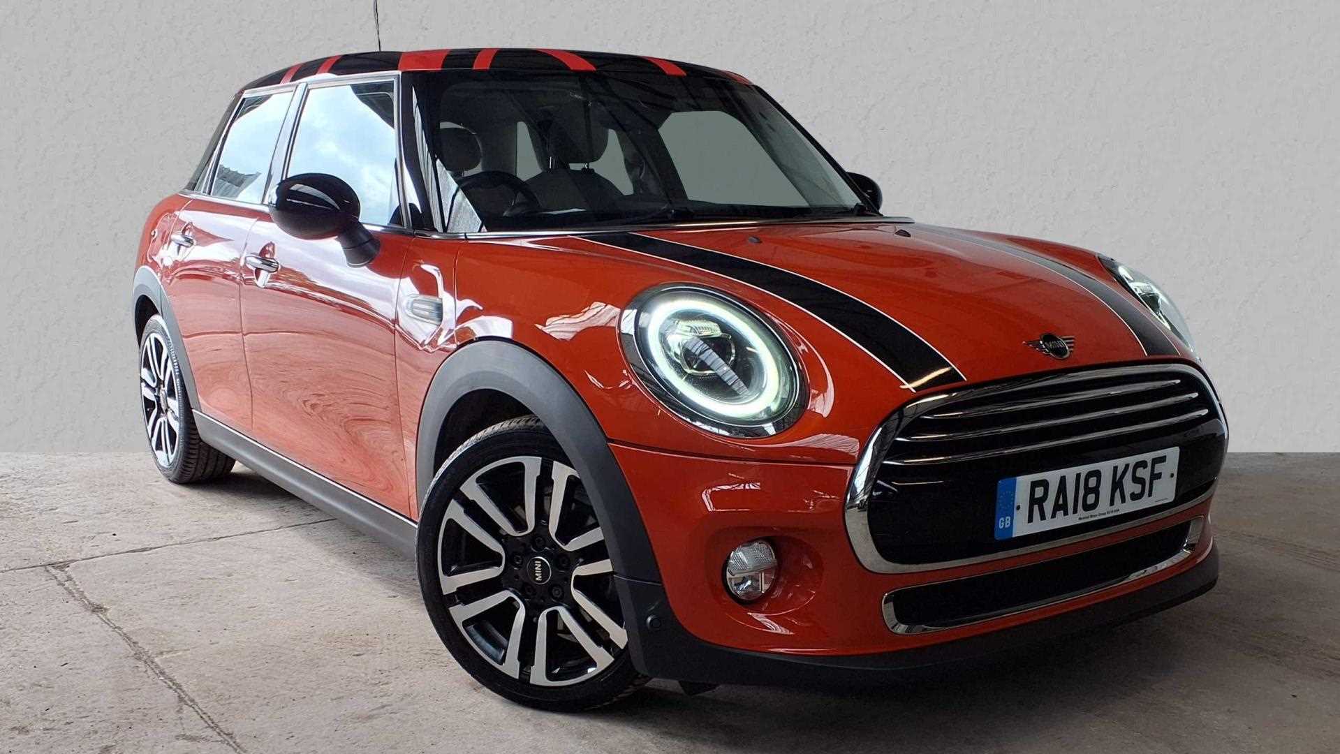 Main listing image - MINI Hatchback 5dr