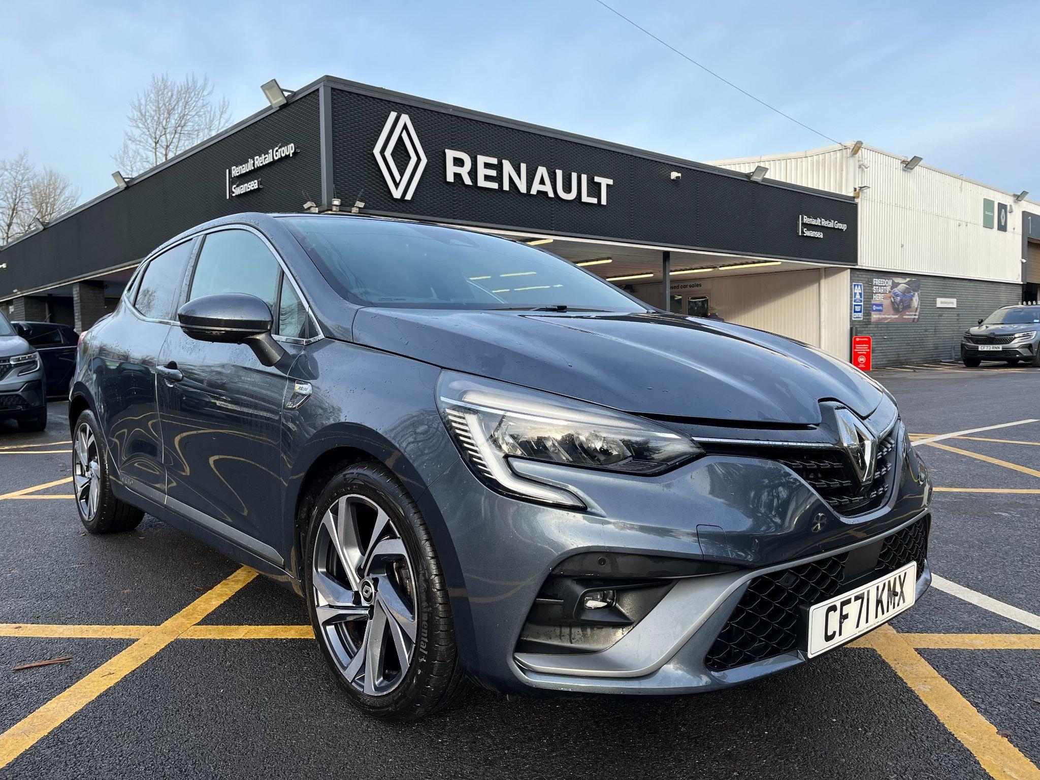 Main listing image - Renault Clio