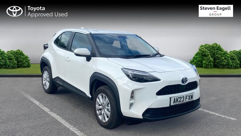 Main listing image - Toyota Yaris Cross