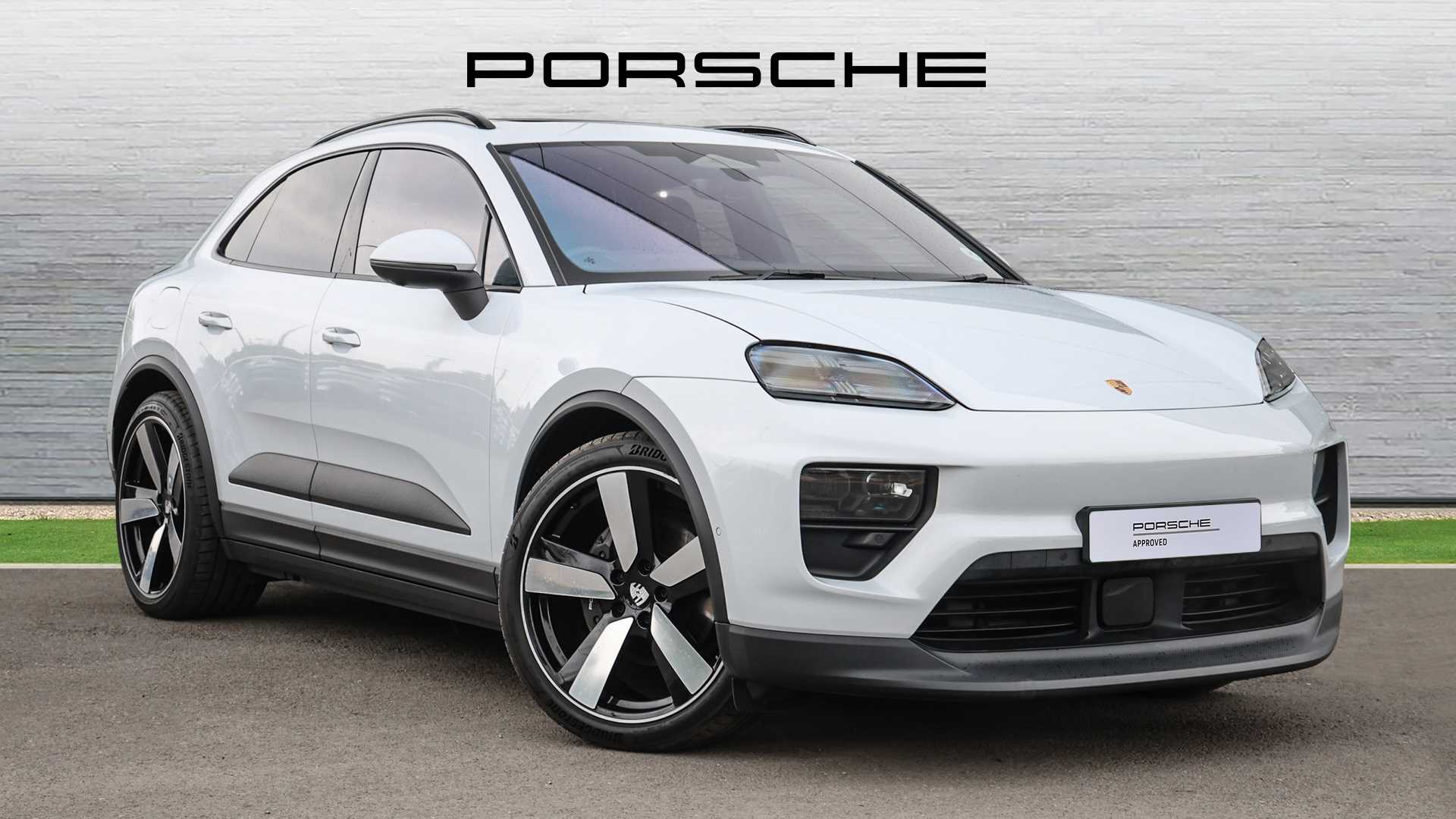 Main listing image - Porsche Macan