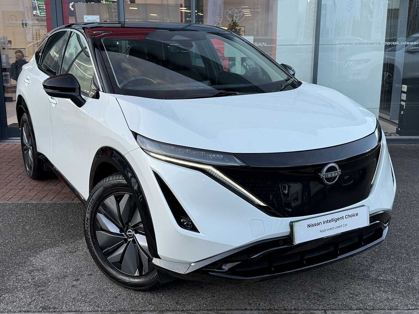 Main listing image - Nissan Ariya