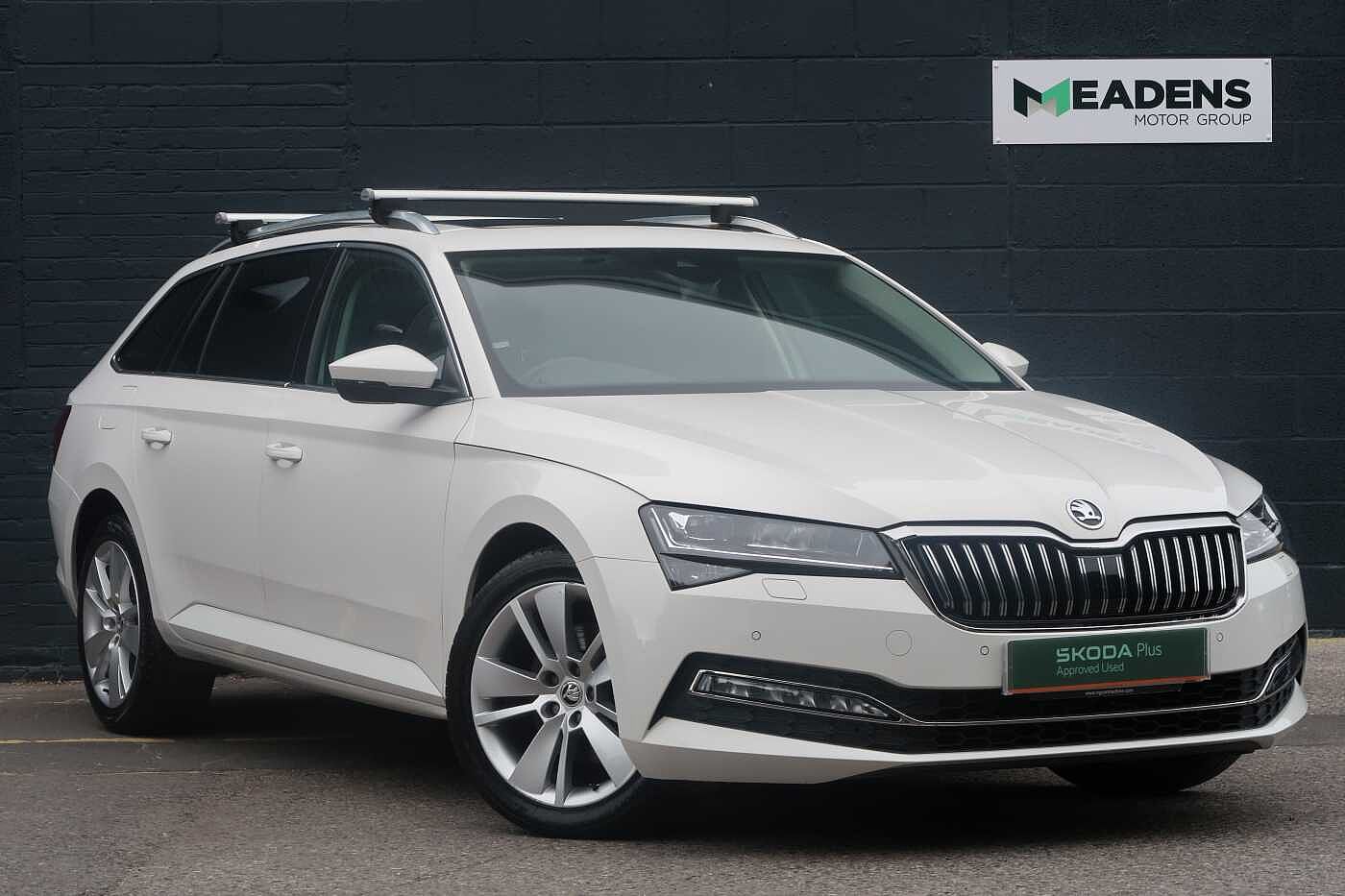 Main listing image - Skoda Superb Estate