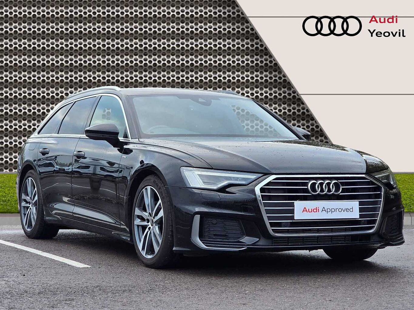 Main listing image - Audi A6