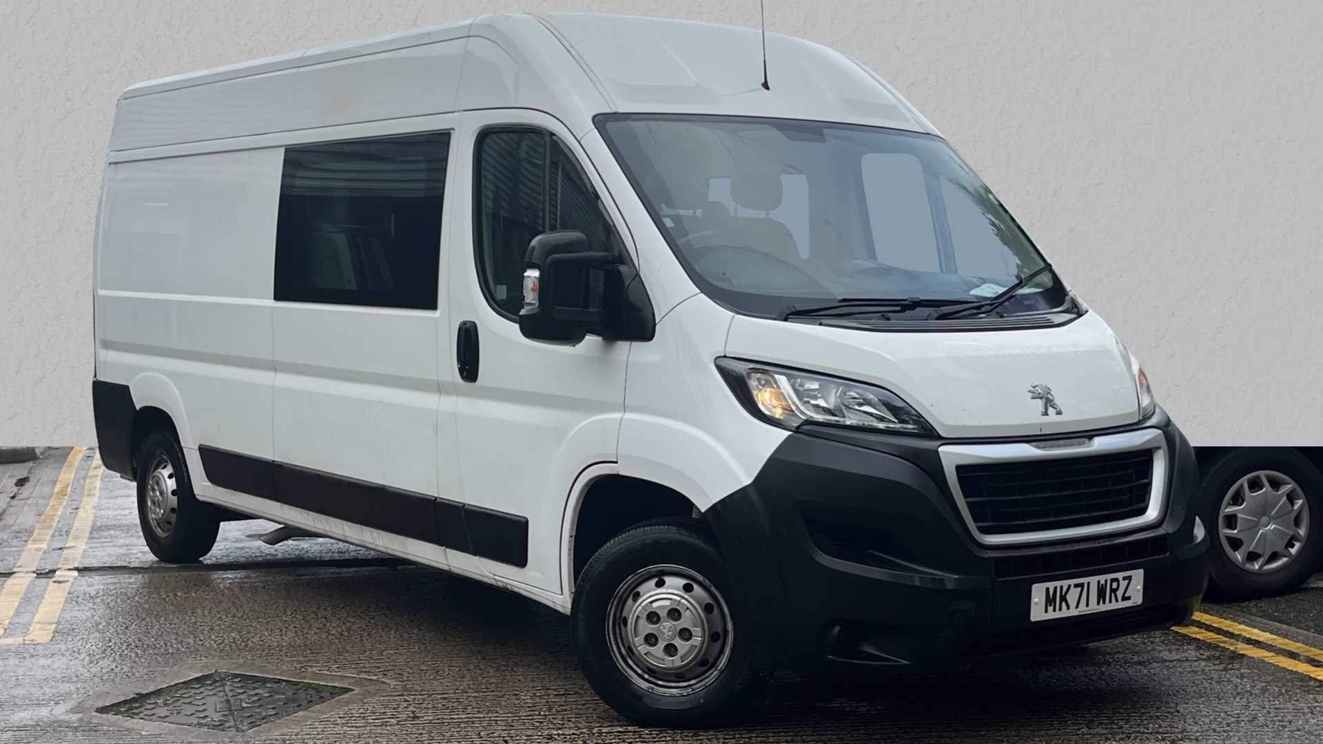 Main listing image - Peugeot Boxer