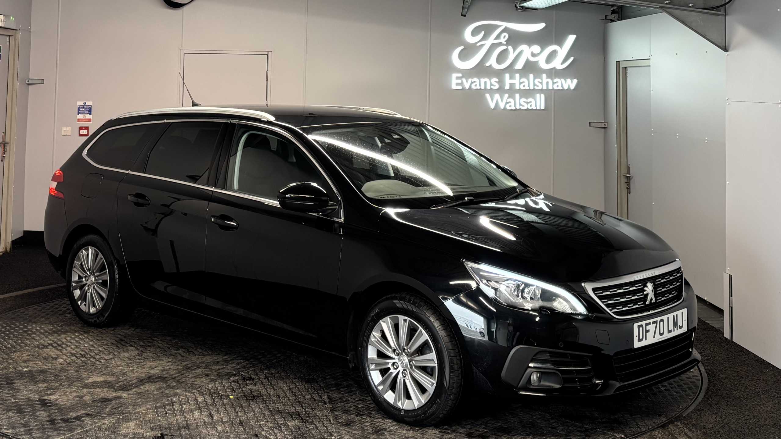 Main listing image - Peugeot 308 SW