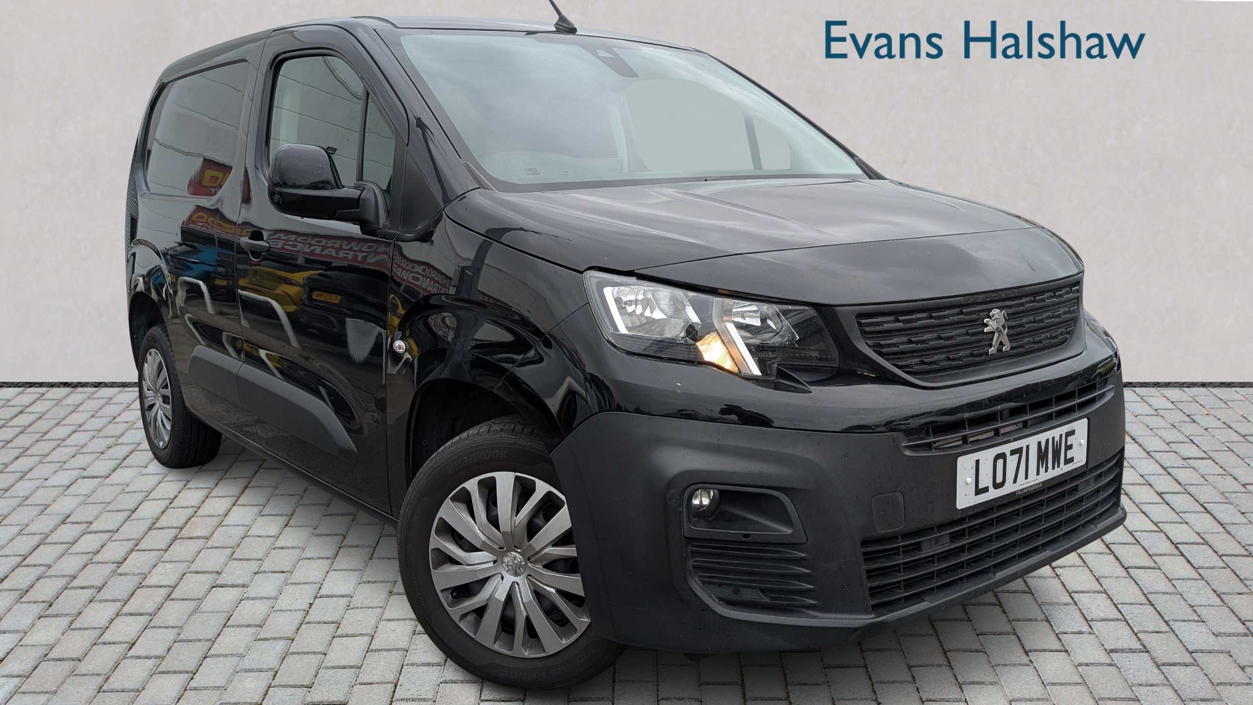 Main listing image - Peugeot Partner