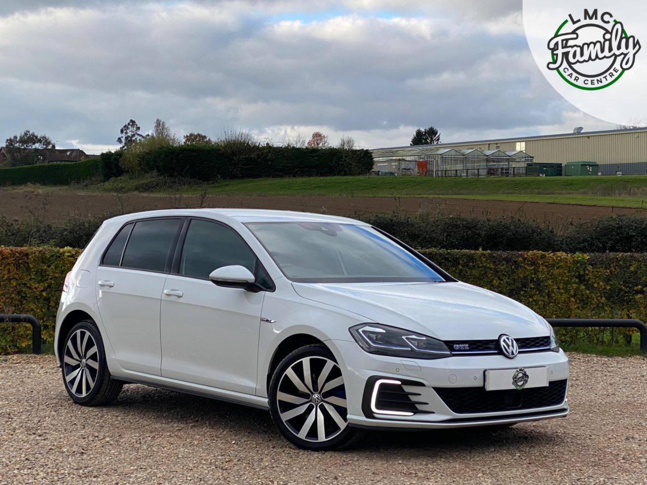 Main listing image - Volkswagen Golf GTE