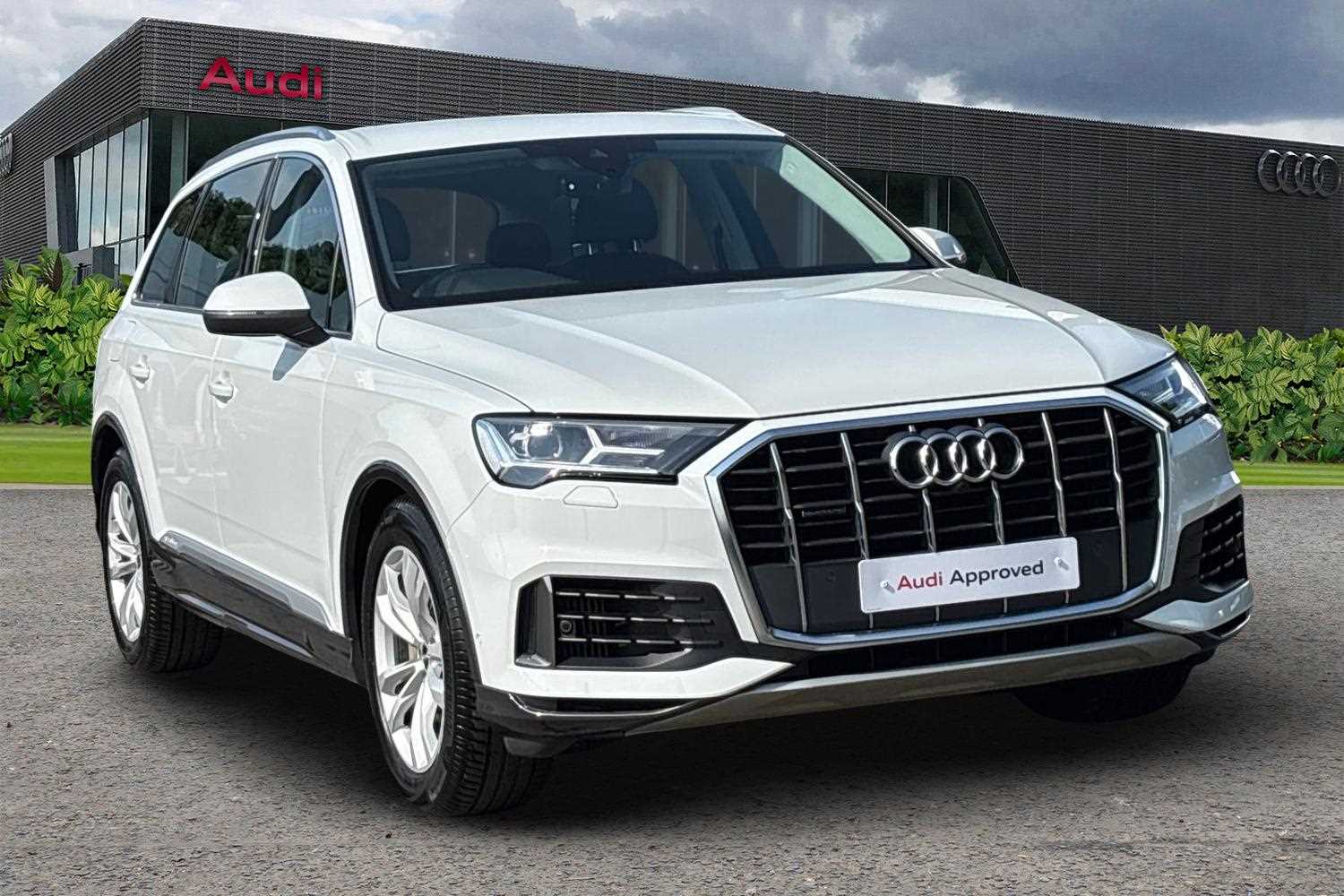 Main listing image - Audi Q7
