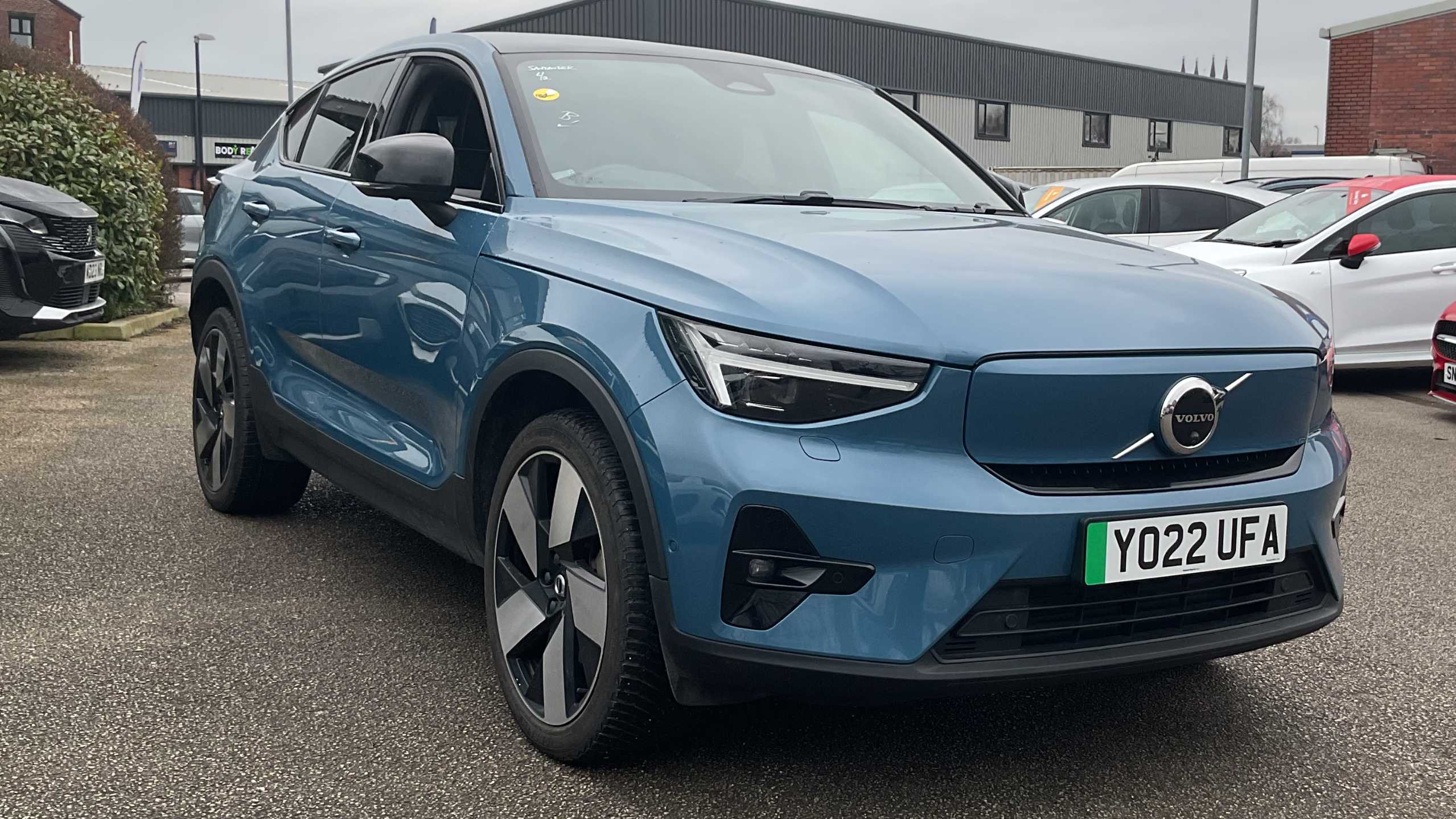 Main listing image - Volvo C40