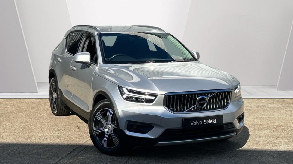 Main listing image - Volvo XC40