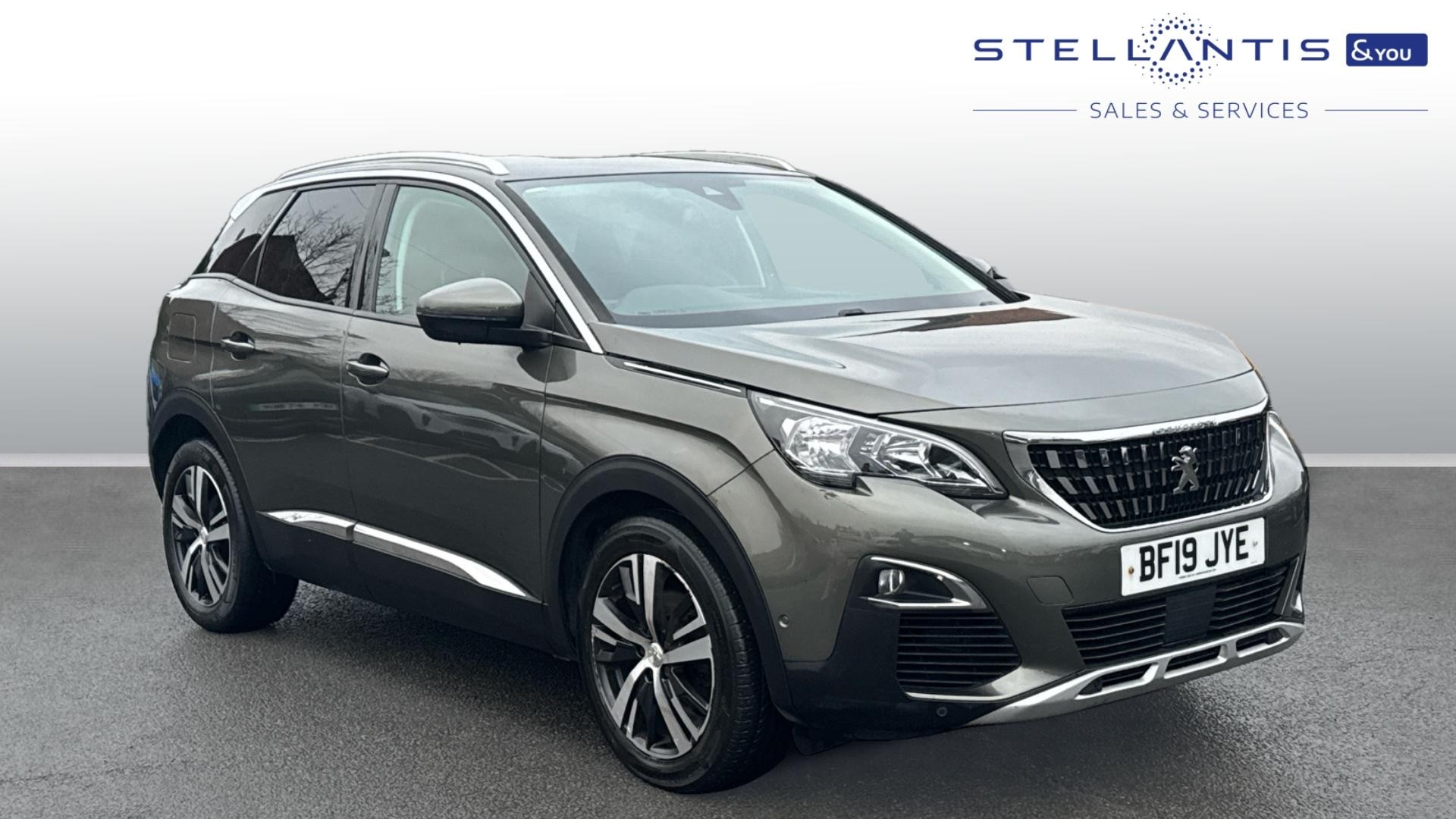 Main listing image - Peugeot 3008