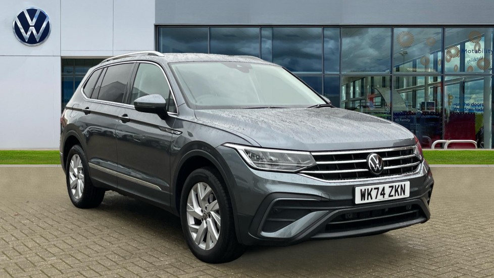 Main listing image - Volkswagen Tiguan Allspace