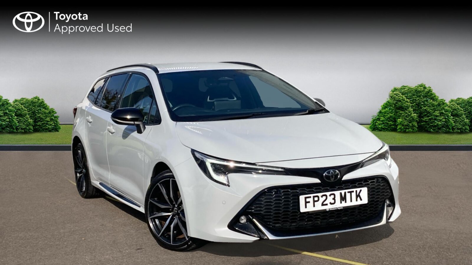 Main listing image - Toyota Corolla Touring Sport