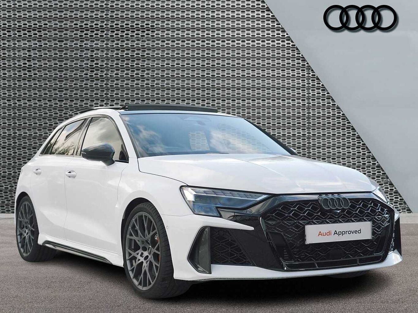 Main listing image - Audi RS3