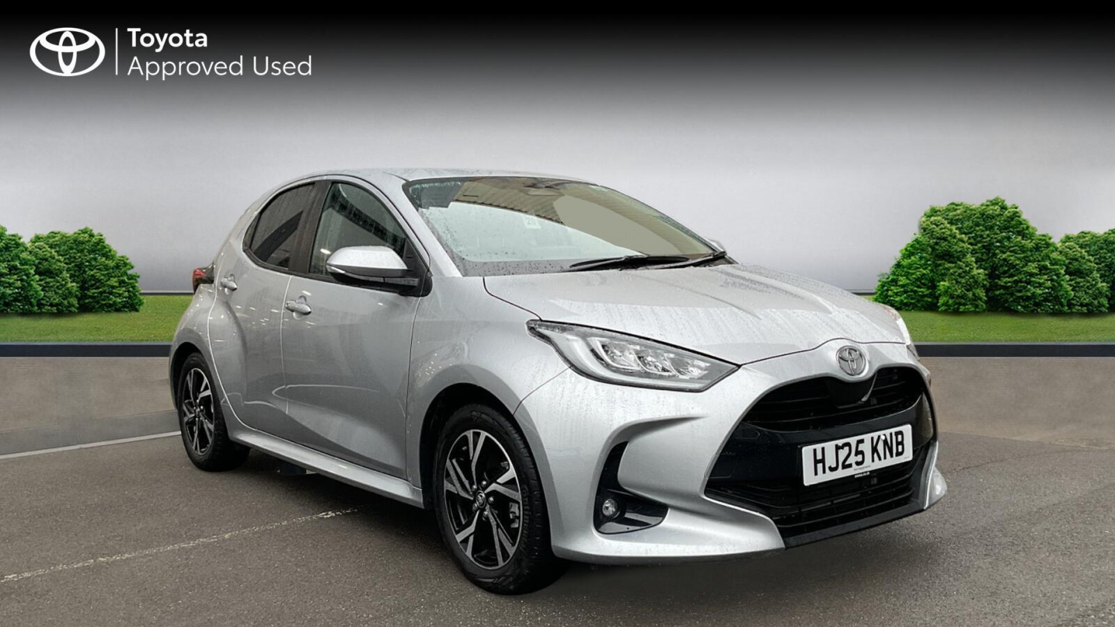 Main listing image - Toyota Yaris
