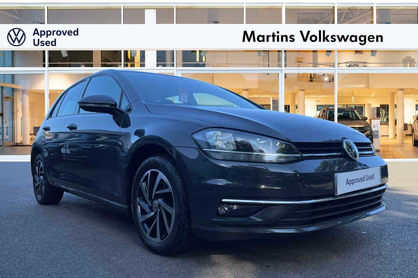 Main listing image - Volkswagen Golf