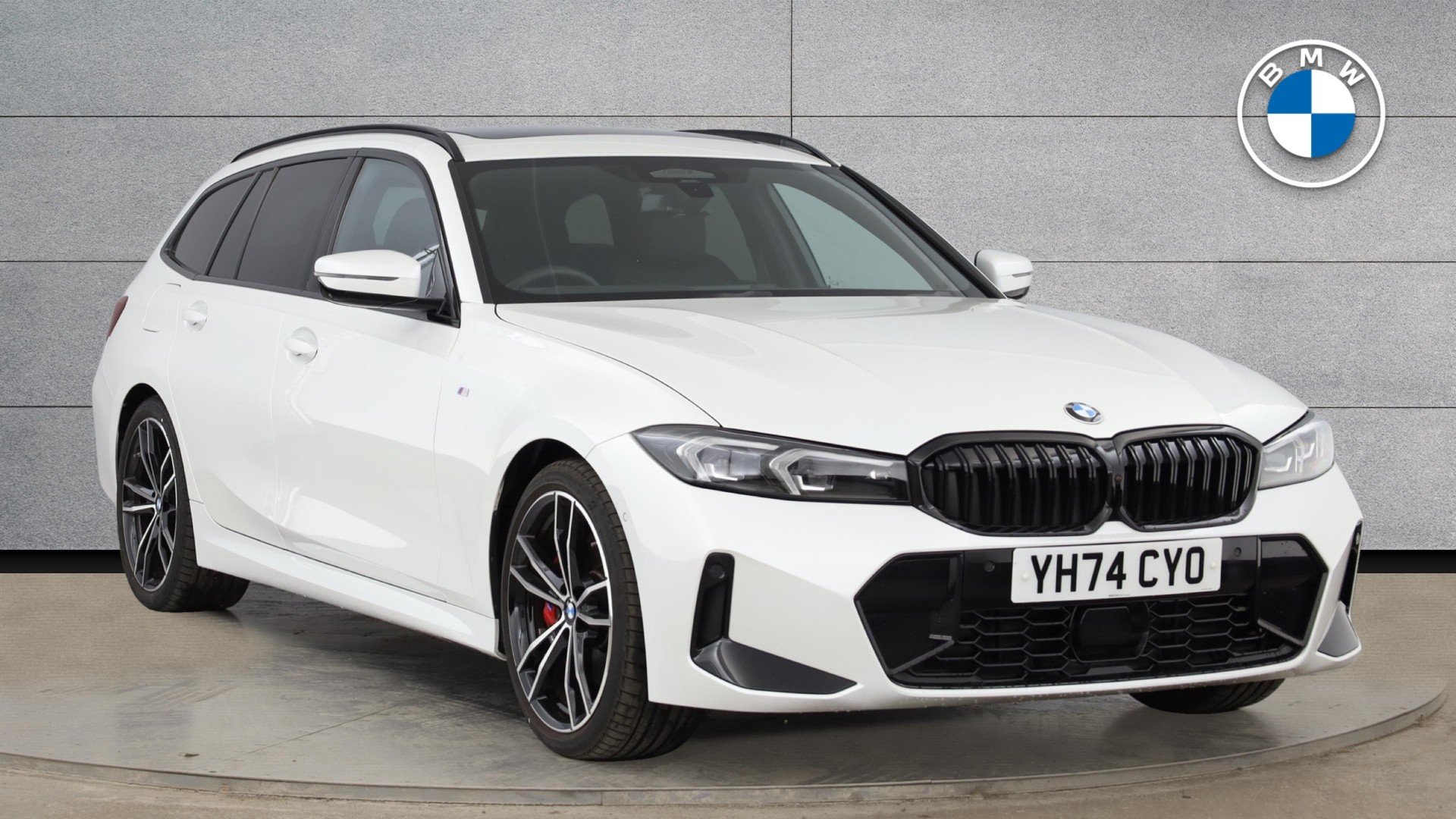 Main listing image - BMW 3 Series Touring