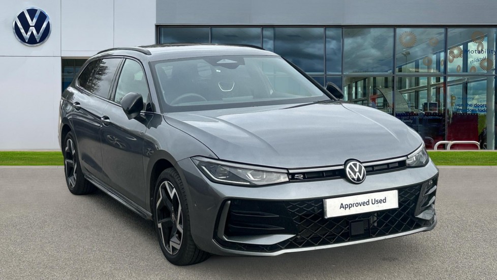 Main listing image - Volkswagen Passat Estate