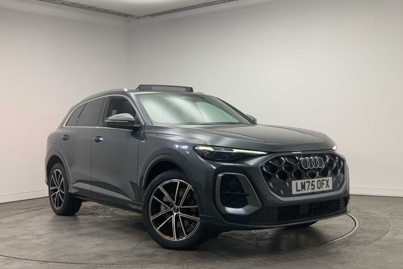 Main listing image - Audi Q5