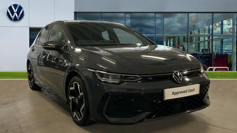 Main listing image - Volkswagen Golf