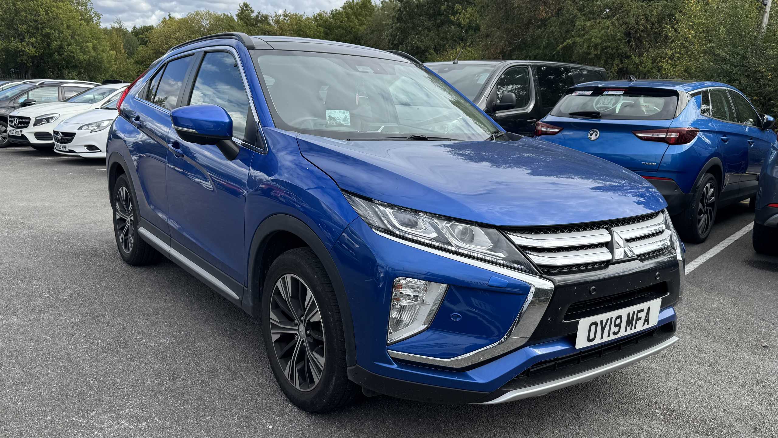 Main listing image - Mitsubishi Eclipse Cross