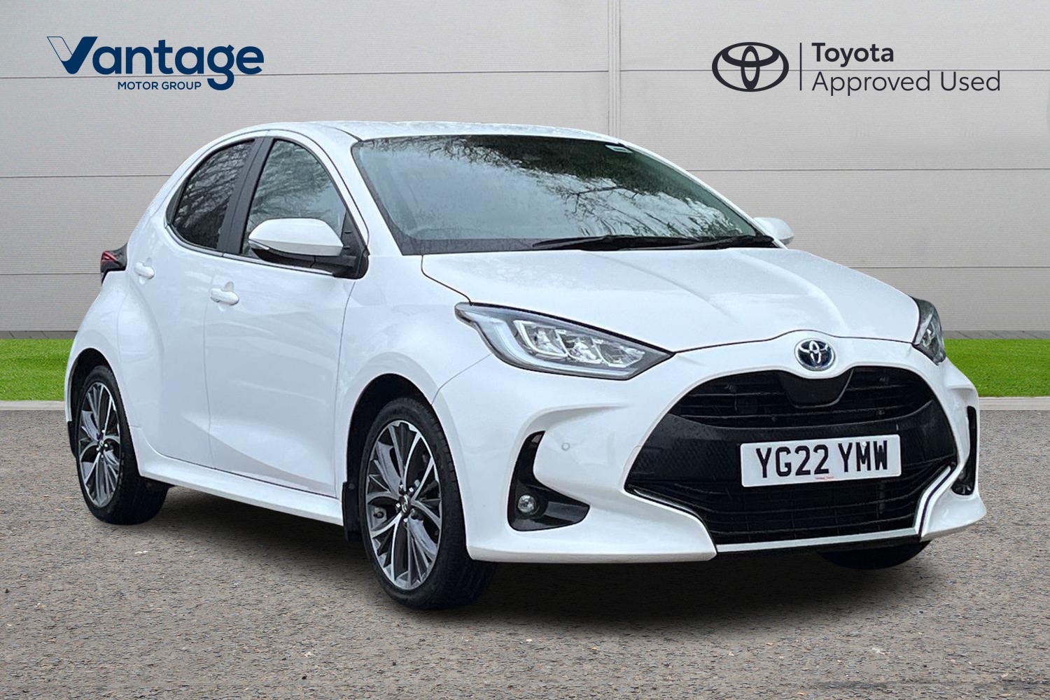 Main listing image - Toyota Yaris