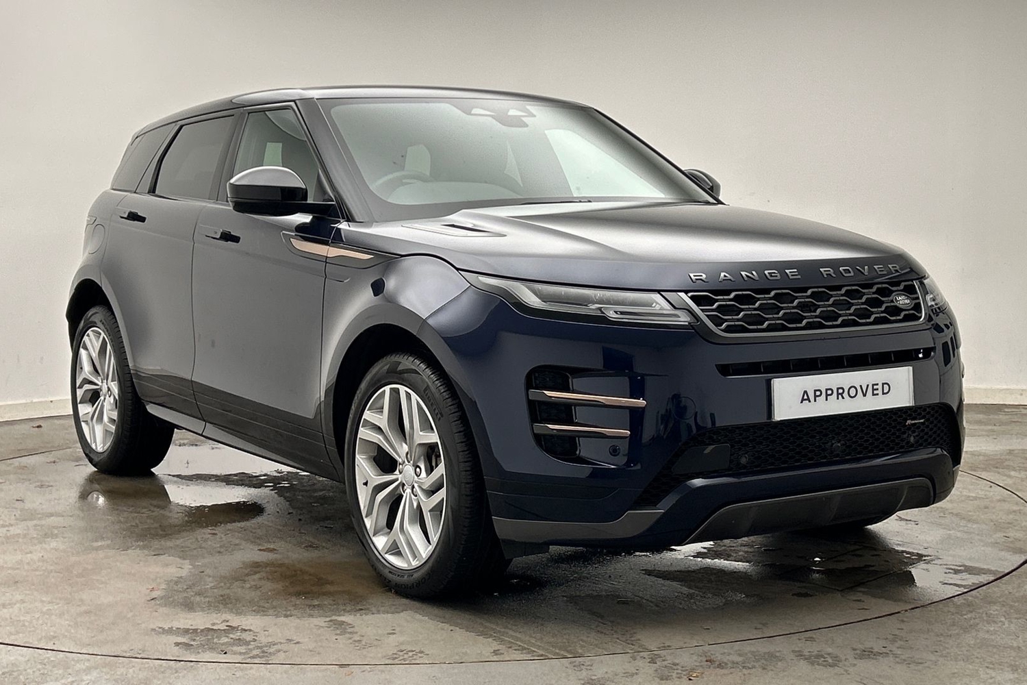 Main listing image - Land Rover Range Rover Evoque