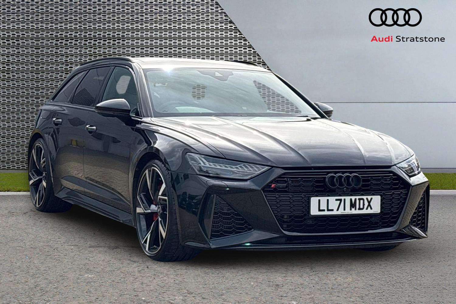 Main listing image - Audi RS6