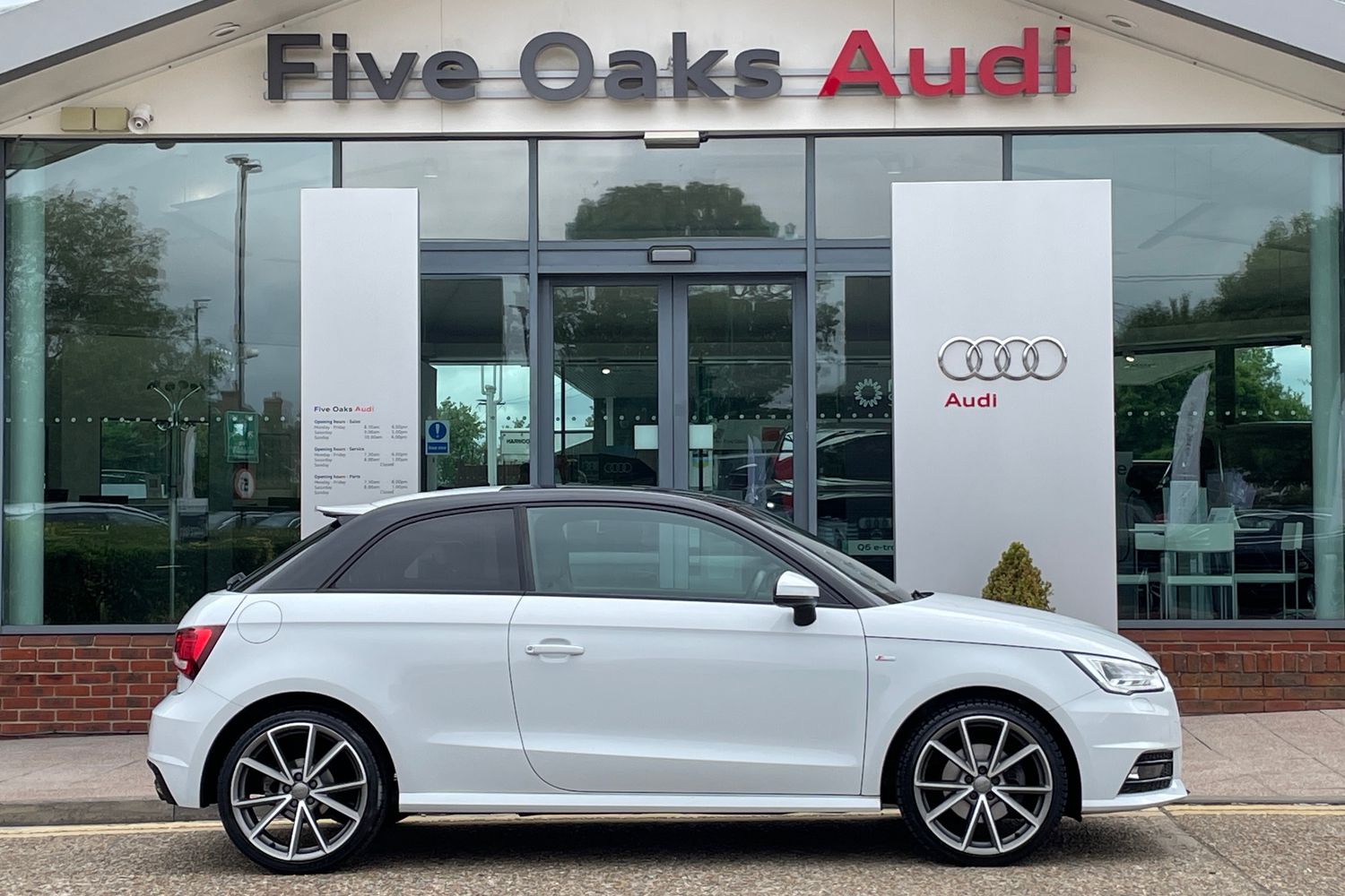 Main listing image - Audi A1