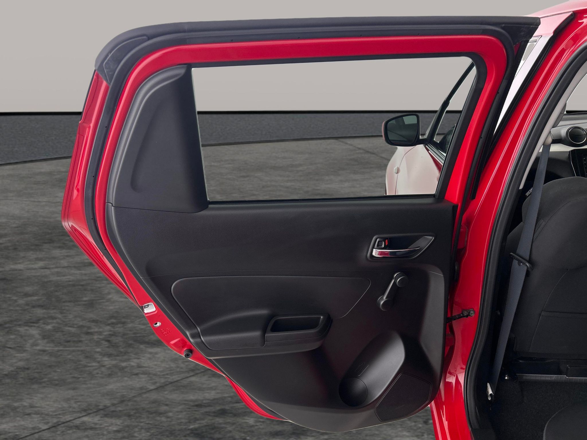 Main listing image - Suzuki Swift