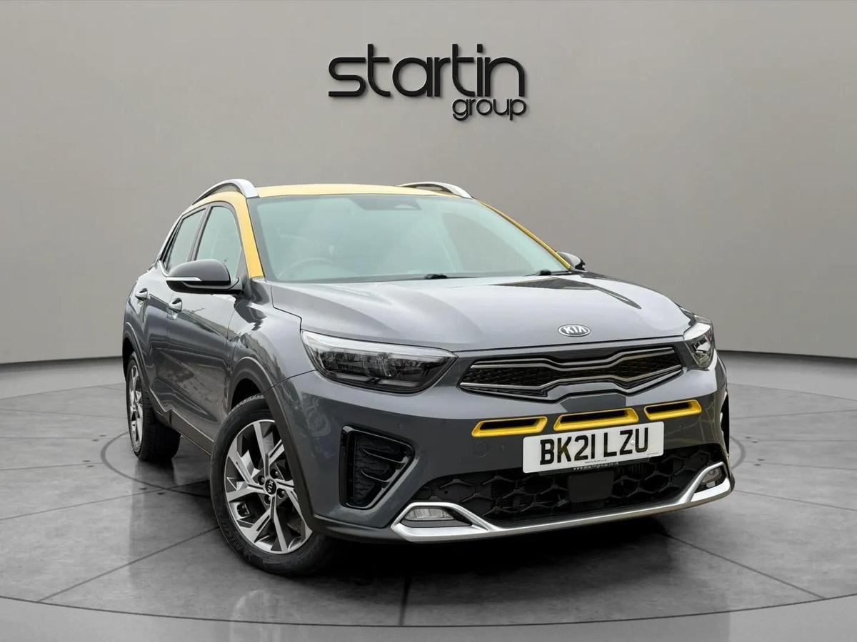 Main listing image - Kia Stonic
