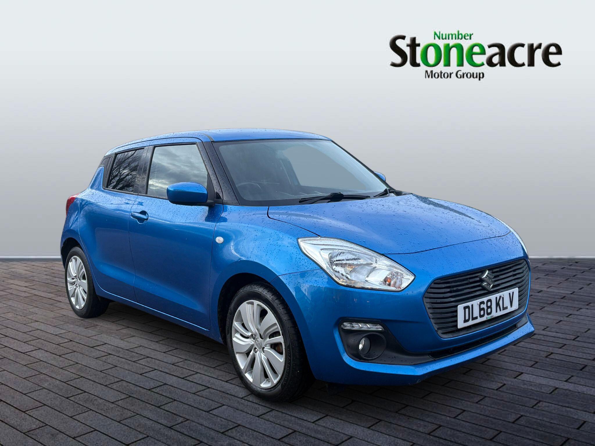 Main listing image - Suzuki Swift