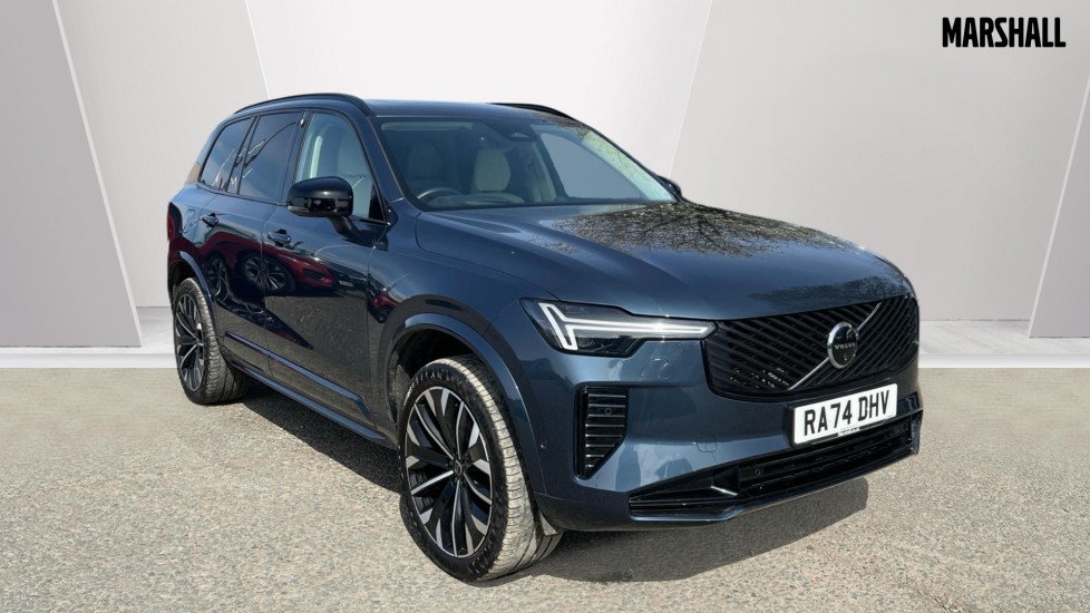 Main listing image - Volvo XC90