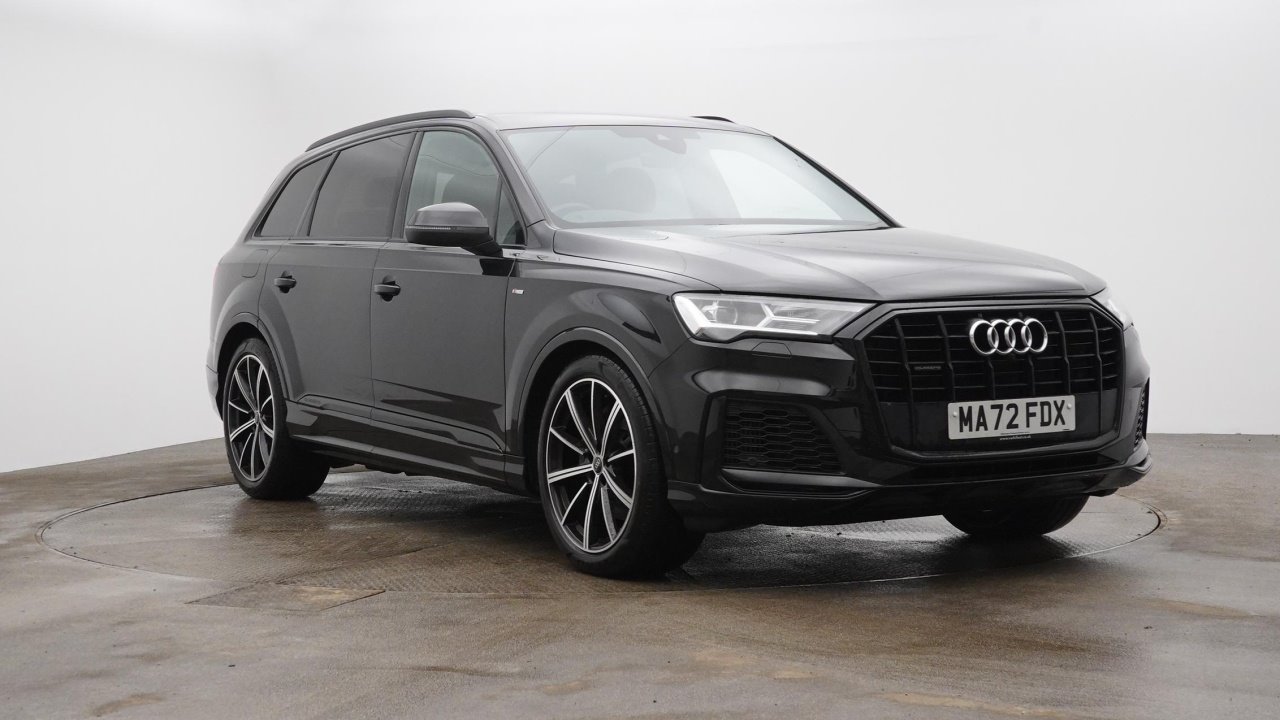 Main listing image - Audi Q7