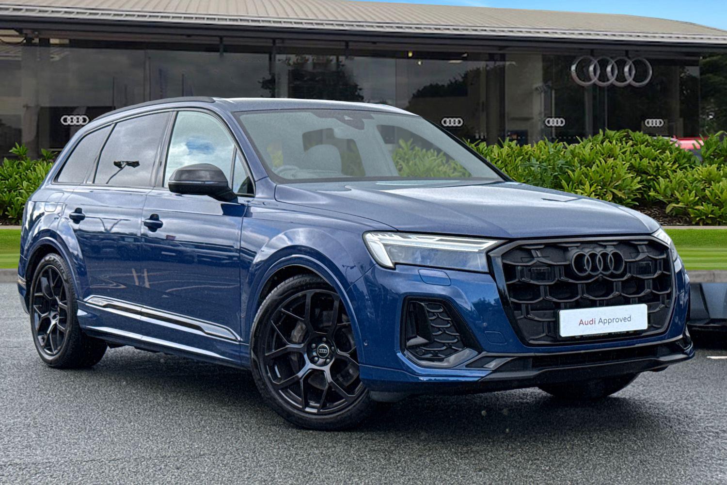 Main listing image - Audi Q7