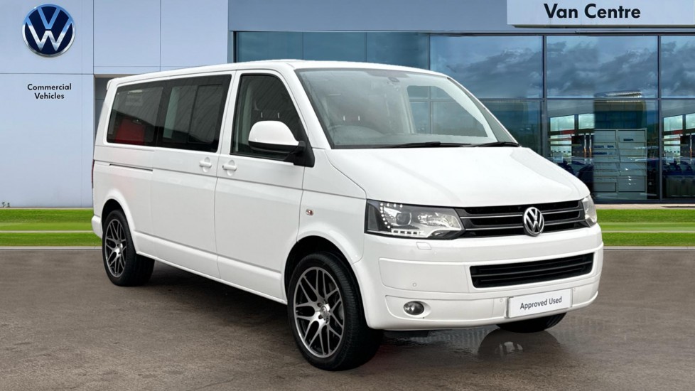 Main listing image - Volkswagen Caravelle