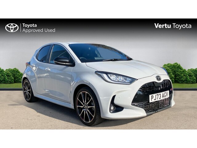 Main listing image - Toyota Yaris