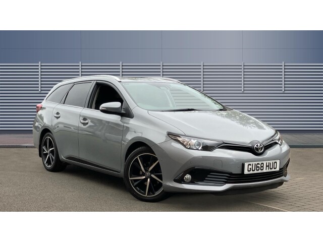 Main listing image - Toyota Auris Touring Sport