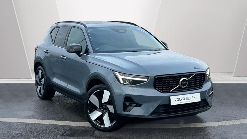 Main listing image - Volvo XC40 Recharge