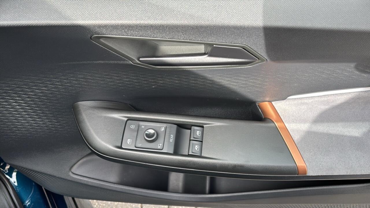 Main listing image - Cupra Born