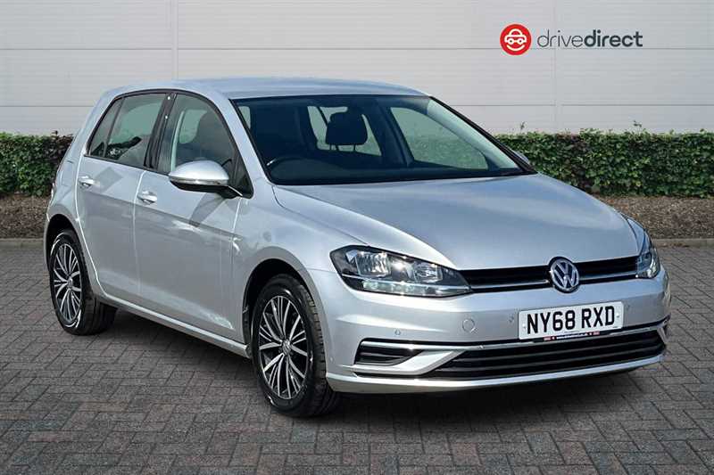 Main listing image - Volkswagen Golf