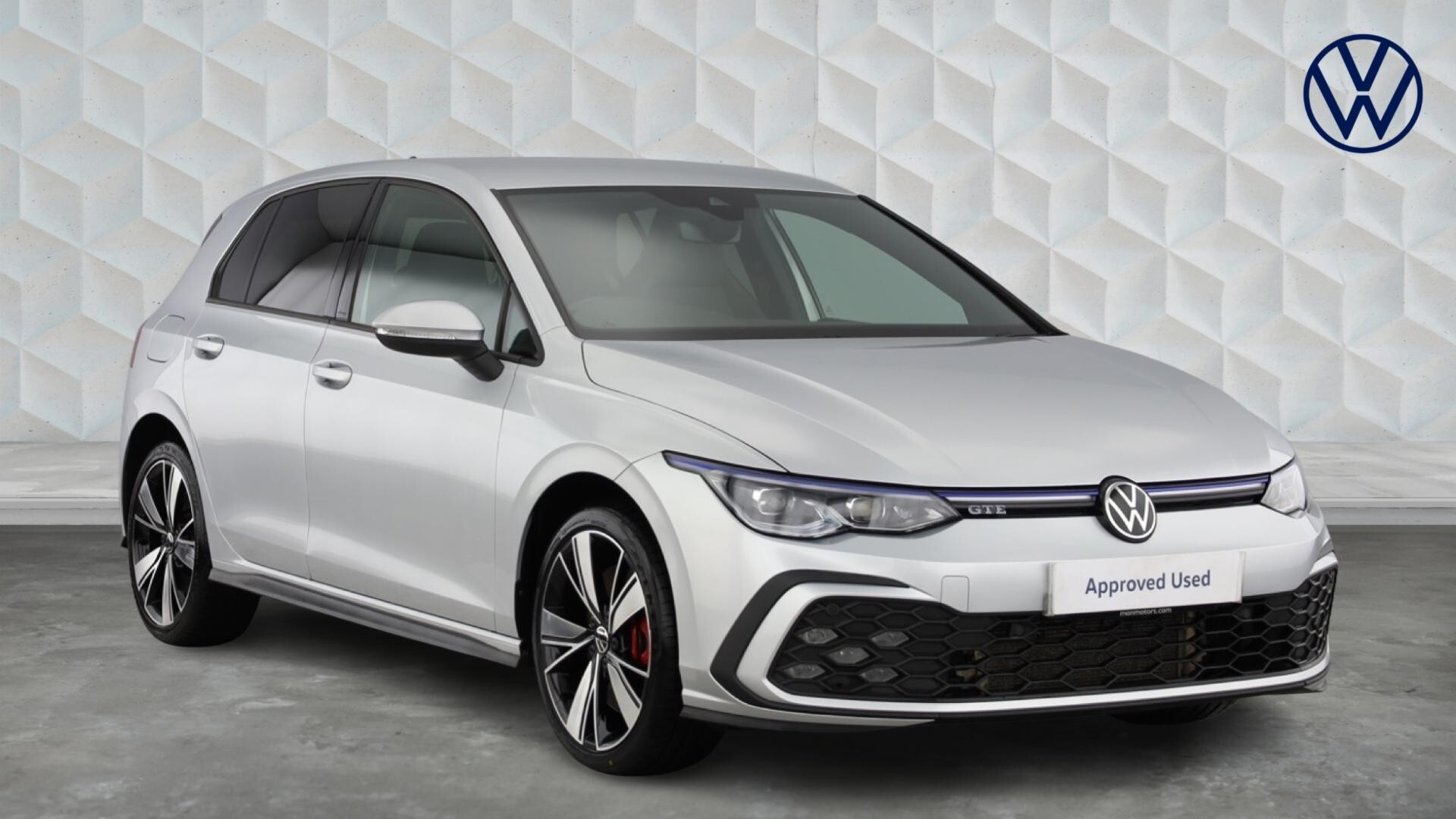 Main listing image - Volkswagen Golf GTE