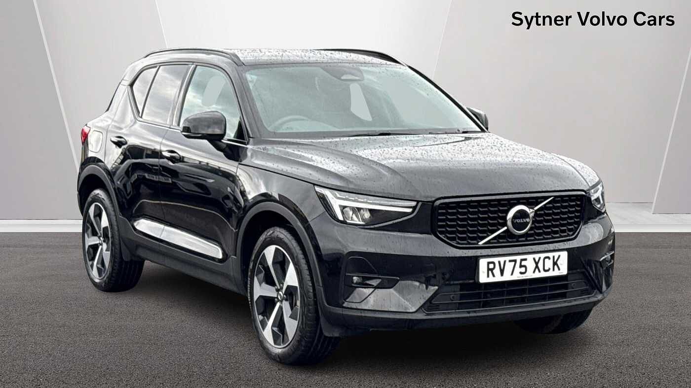 Main listing image - Volvo XC40